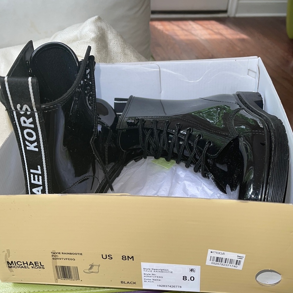 Michael kors rainbootie